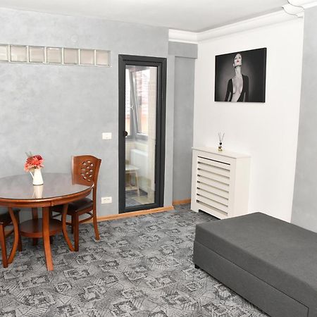 Apartament Luxury - Promenada Mall Craiova Exterior photo